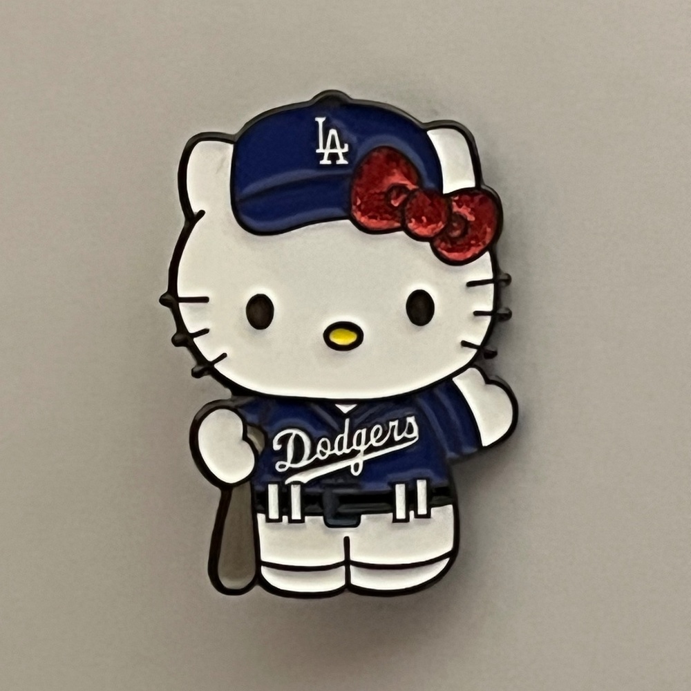 LA Dodgers Hello Kitty Hat Pin Pins Streetwear Hats Bag Baseball Fitted New Era